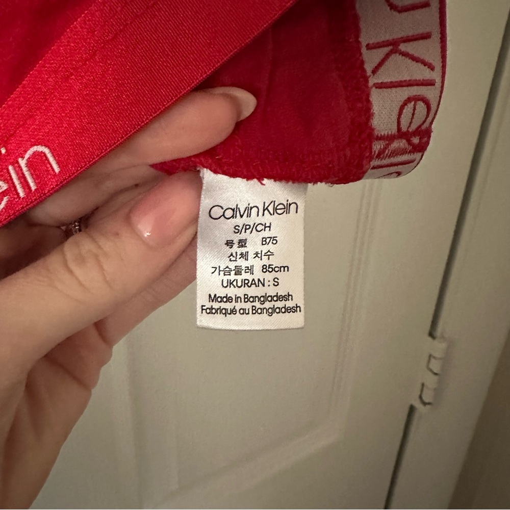 Red Calvin Klein Sports Bra - Picture 3 of 5